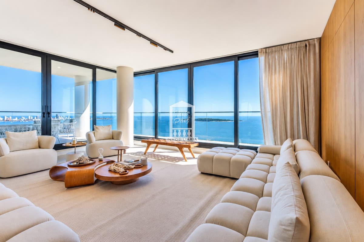 Penthouse duplex. 4 suites. Parrillero propio