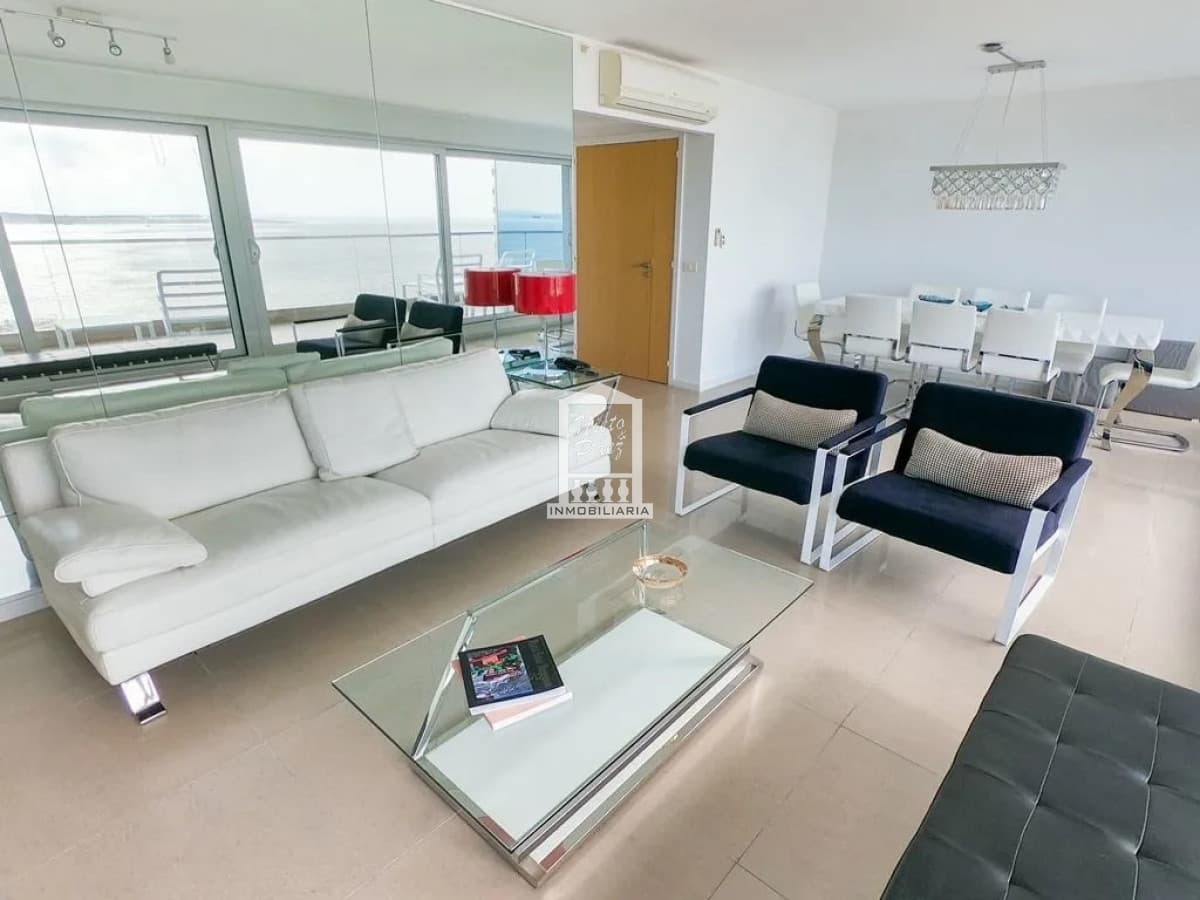 Playa Mansa, Torre de LUJO. 3 suites + servicio.