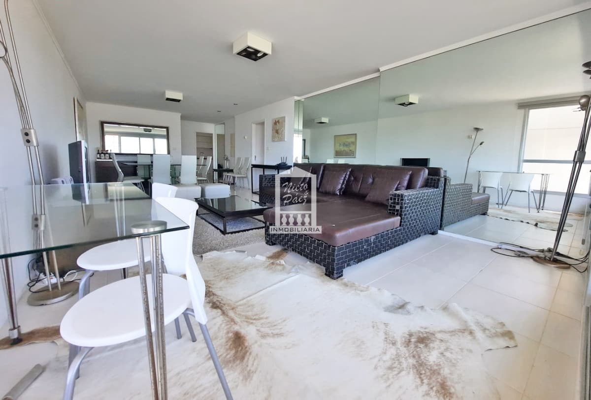 Playa Brava, 3 dorm y dep de servicio, full amenities. Losa radiante