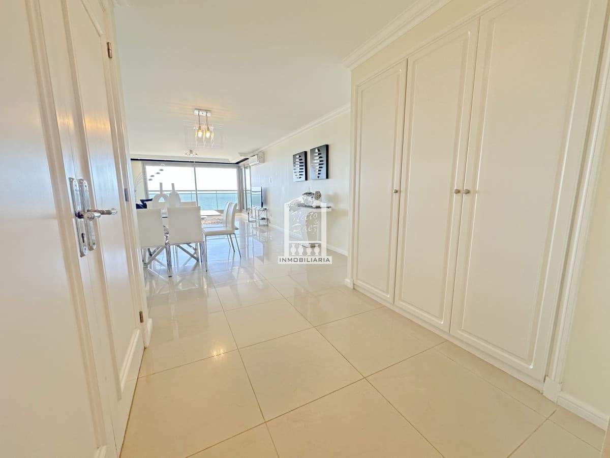 Imperiale, central. Piso alto