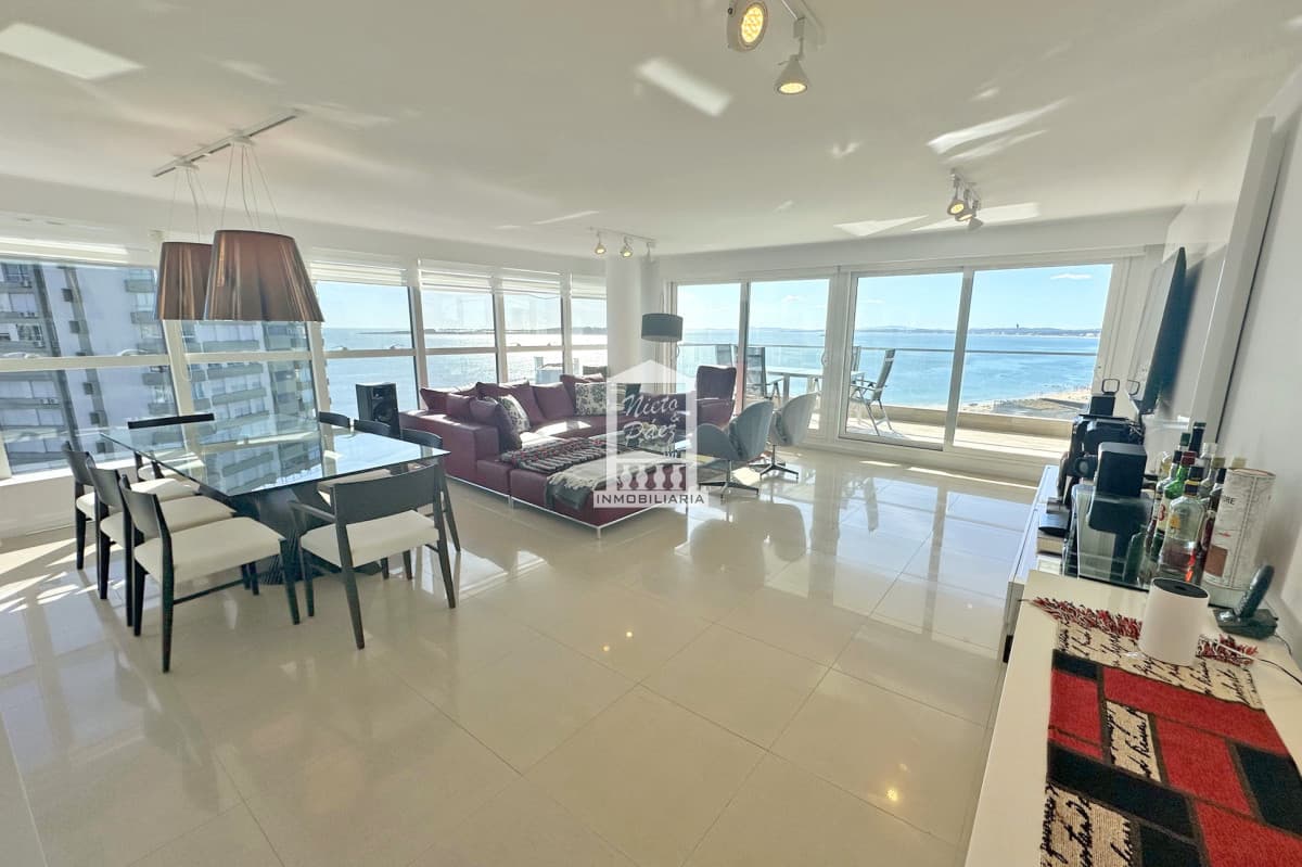 Mansa, esquinero con toda la vista. 4 suites.