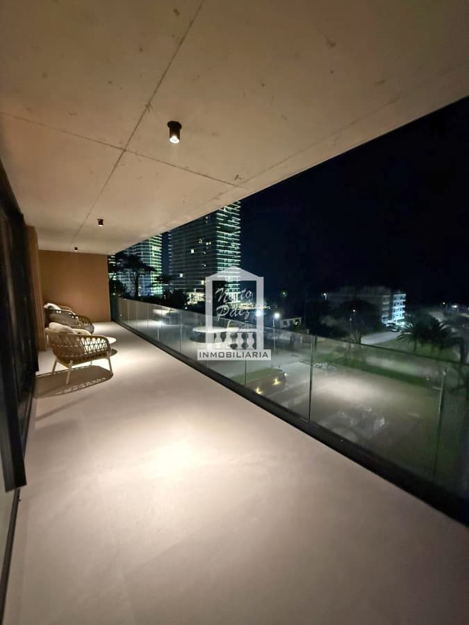 Mansa, edificio Boutique, 3 dorm, recién equipado.