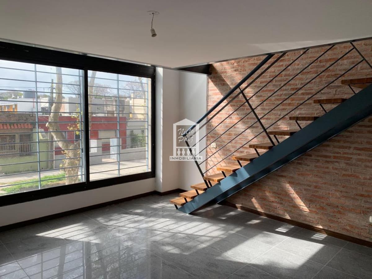 Diamantis, LOFT, con 2 baños, garaje y baulera.