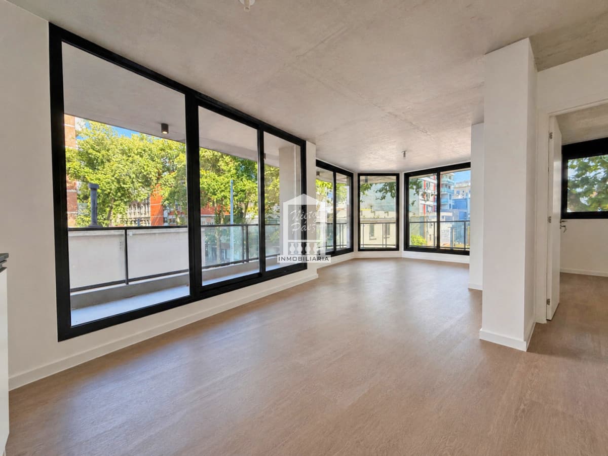 ESPECTACULAR PLANTA DE 1 DORMITORIO CON TERRAZA CORRIDA Y PARRILLERO PROPIO!! CON RENTA!!!!