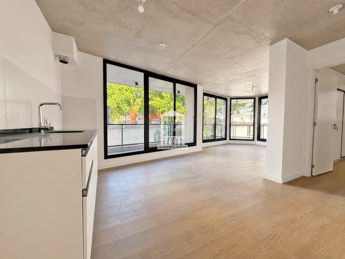 ESPECTACULAR PLANTA DE 1 DORMITORIO CON TERRAZA CORRIDA Y PARRILLERO PROPIO!! CON RENTA!!!!