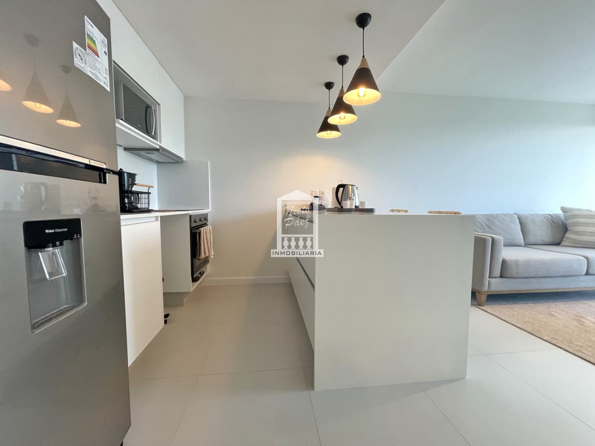 A estrenar en inmejorable ubicación, edificio con amenities, garaje. Gastos bajos.