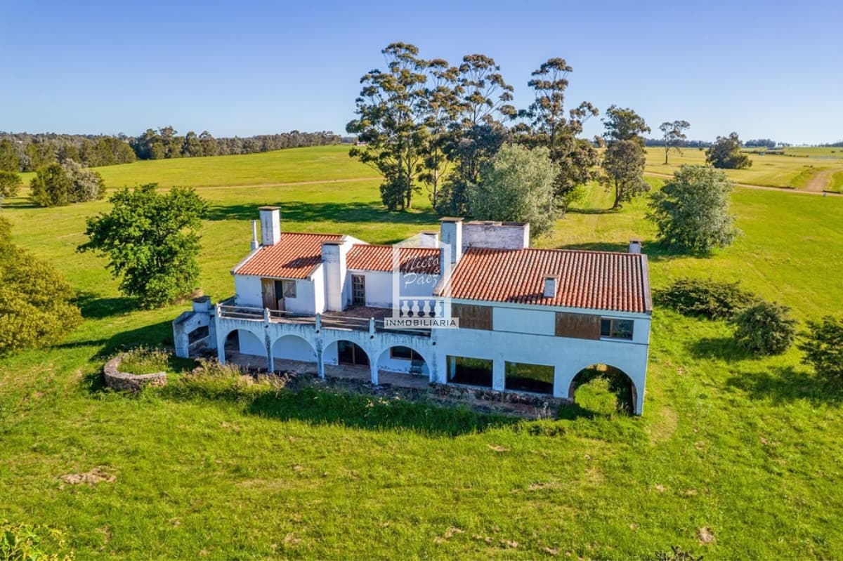 Laguna del Sauce, Barrio privado. 12.193m2 de terreno, 500m2 construidos.