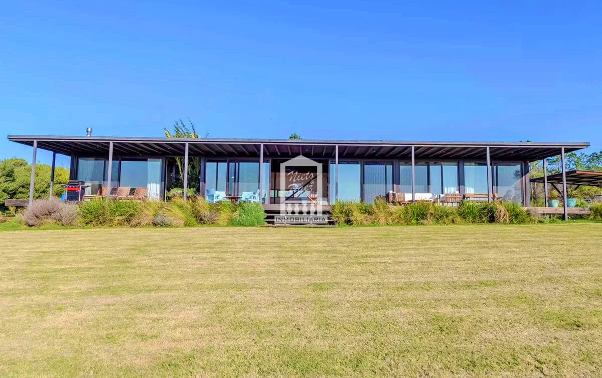 Pueblo Mío. Casa de diseño, 3 dorm.