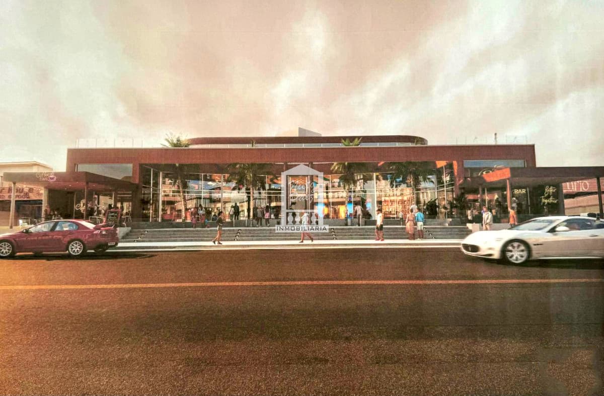 Mini shopping de la barra, 1.535 m2 construidos.