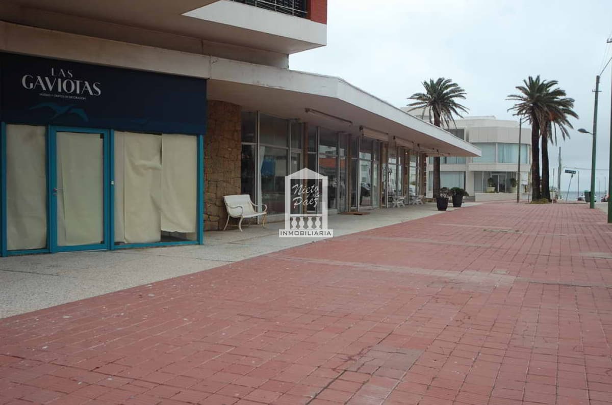 Local en Punta del Este, Península
