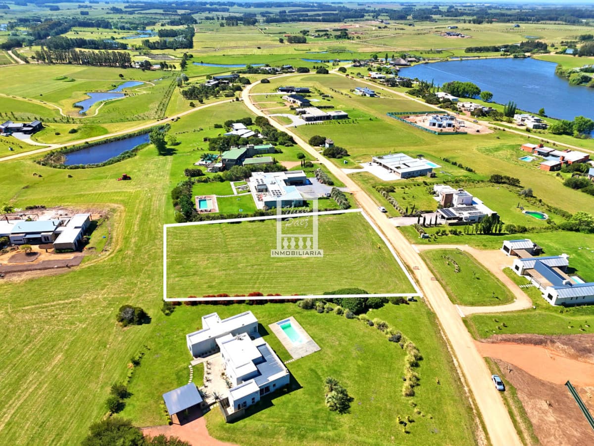 Pueblo Mío, Lote central, alto. 4.086 m2