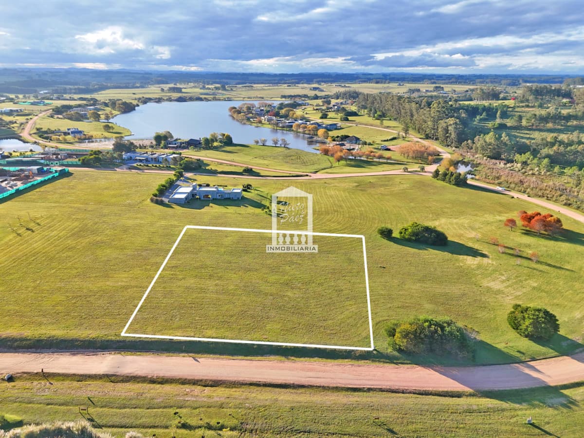 Lote en Pueblo Mío, Manantiales
