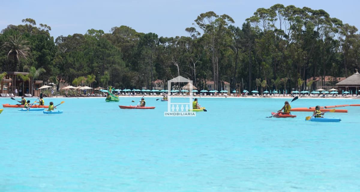 Solanas Vacation, entrega 70.000 y el saldo a 2 o 3 años.