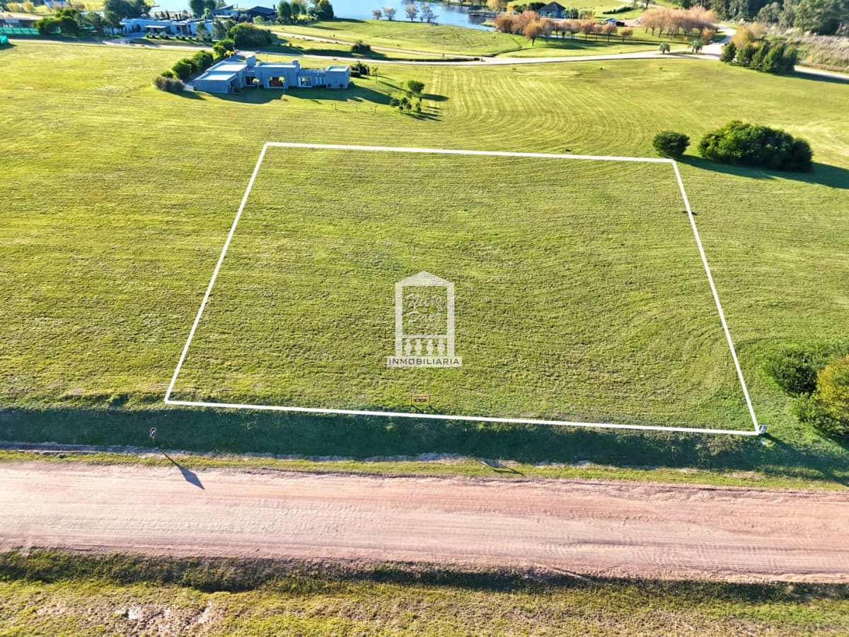 Lote en Pueblo Mío, Manantiales