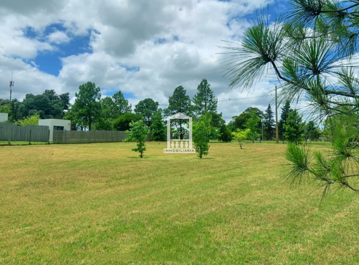 Barrio privado CARMEL. Lote de 2.168 m2