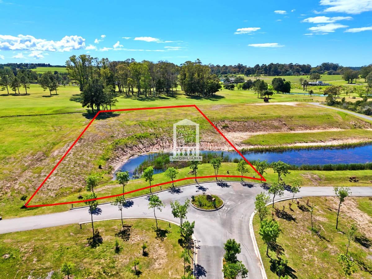 Pueblo Mío Golf, 4.363 m2.