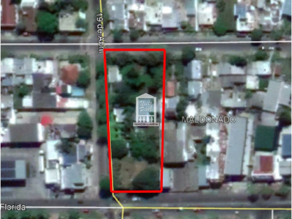 Maldonado, Apto para 9 pisos, se puede construir 12.000 m2