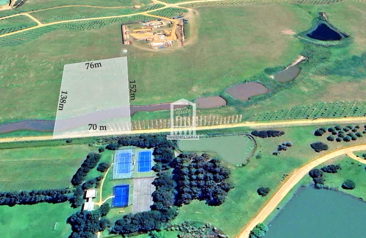 Lote de 10.000 m2 en Narbona La Plantación