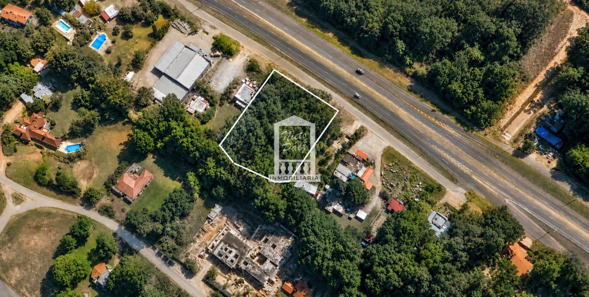 3.721 m2, en Solanas, sobre la ruta interbalnearia