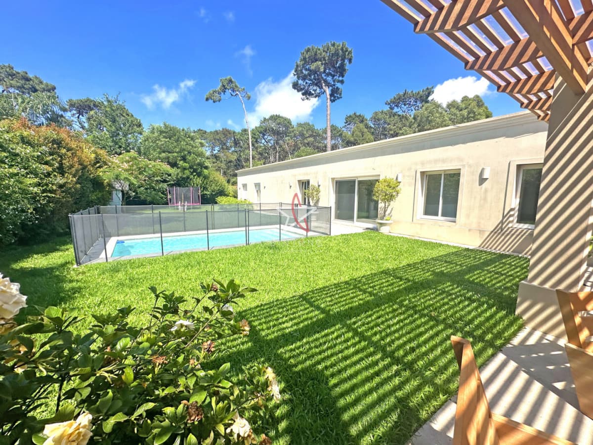 Barrio privado La Arbolada, 3 suites, piscina. - Bintang Propiedades