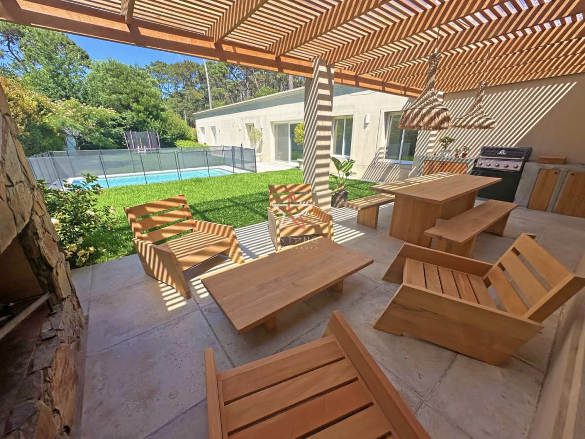 Barrio privado La Arbolada, 3 suites, piscina. - Bintang Propiedades