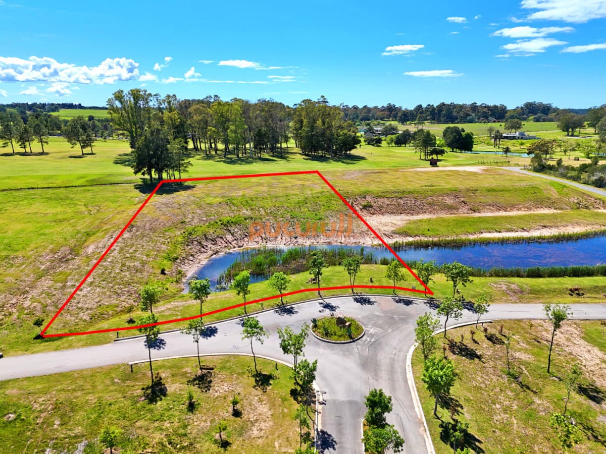 Pueblo Mío Golf, 4.363 m2.