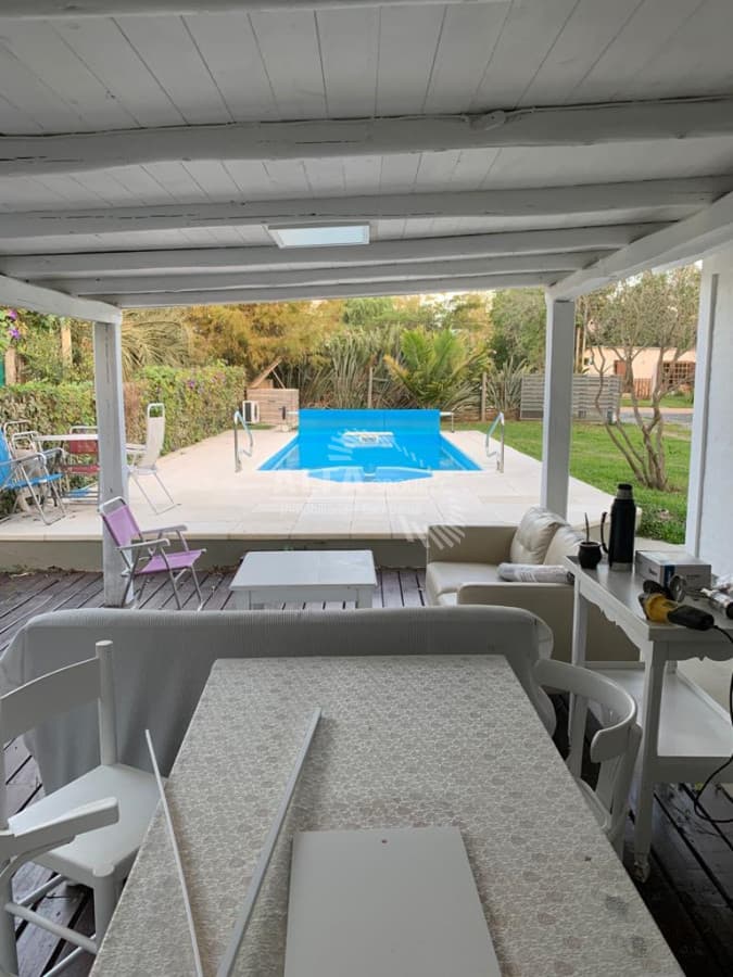 La Barra, muy linda casa en venta