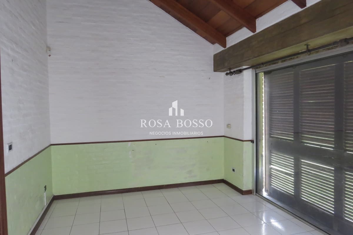 Casa local ideal para clínicas o consultorios