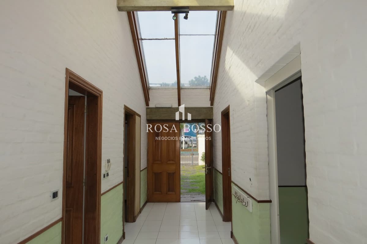 Casa local ideal para clínicas o consultorios