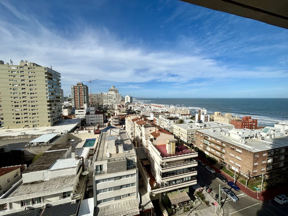 Apartamento en venta Peninsula 3 dormitorios en Punta del Este.