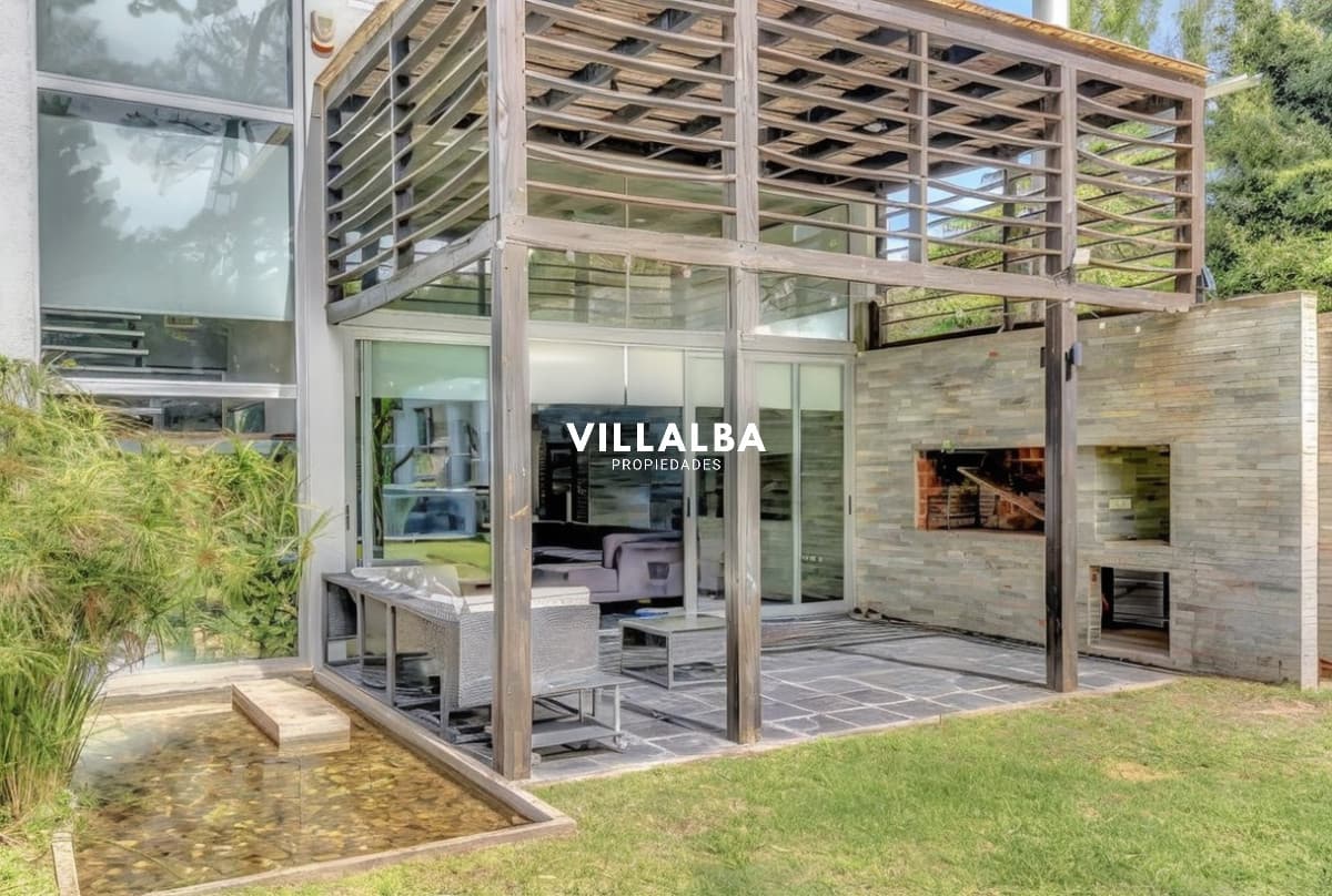 Espectacular casa en San Rafael Punta Del Este 4 dormitorios venta