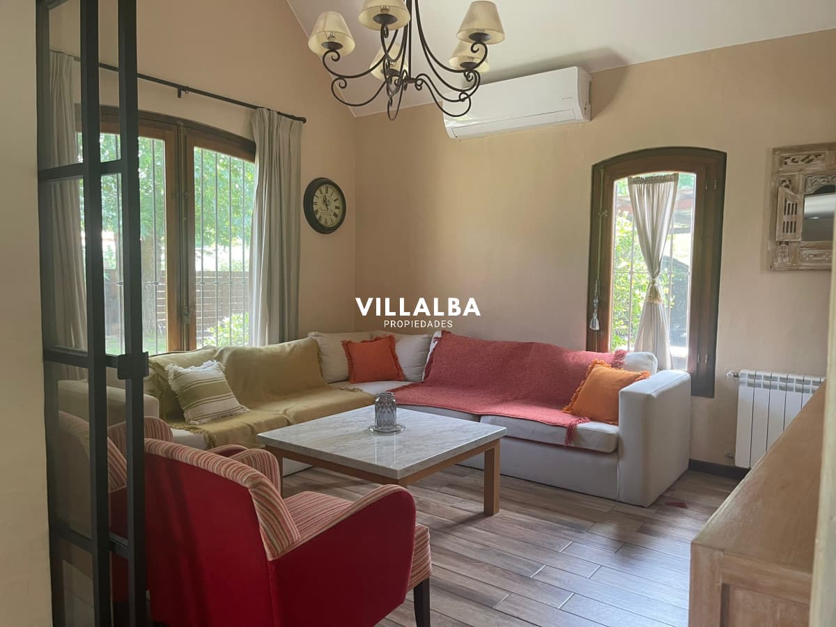Casa en venta de 4 dormitorios en playa Mansa