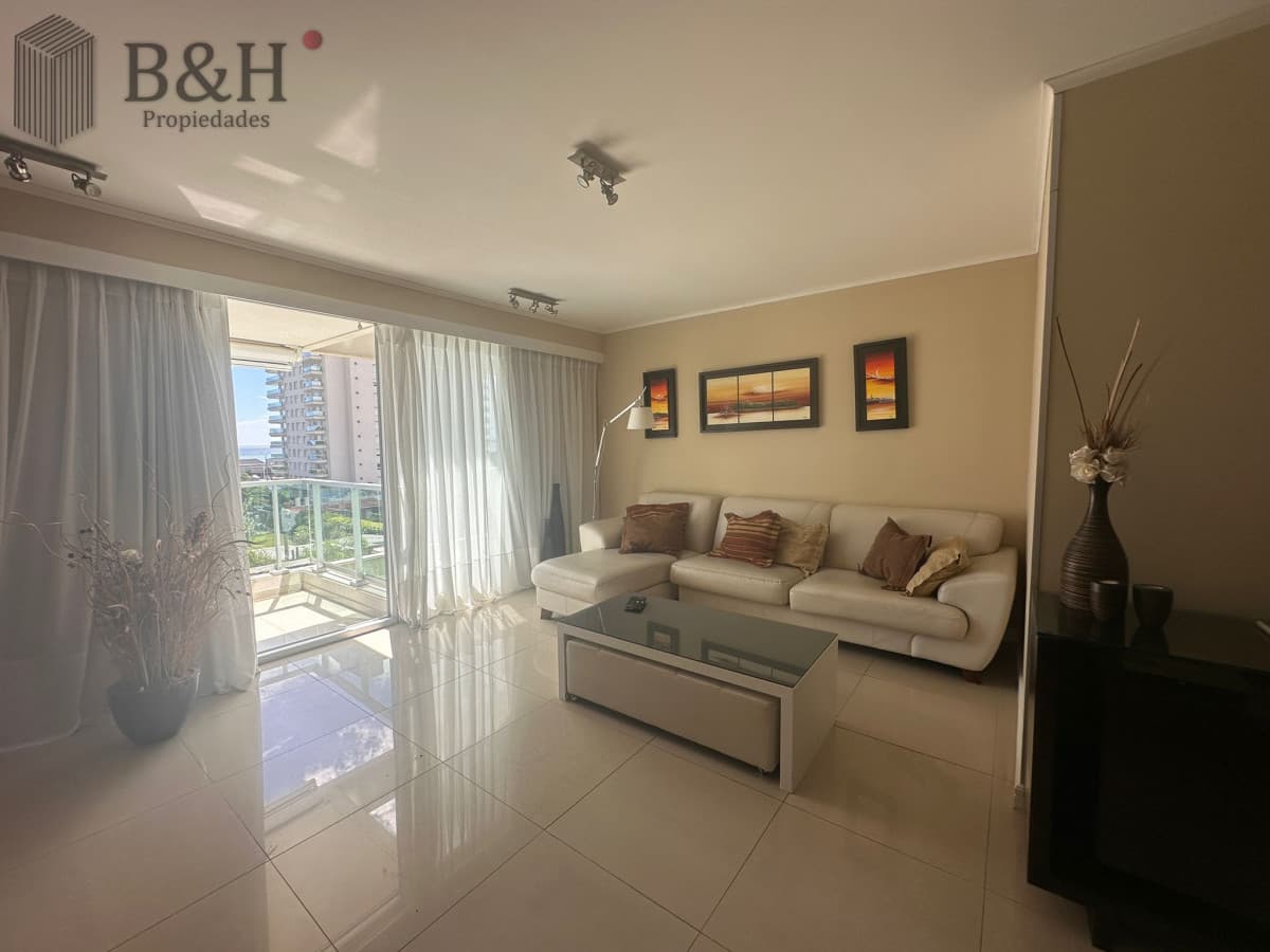 APARTAMENTO CON VISTA EN MANSA