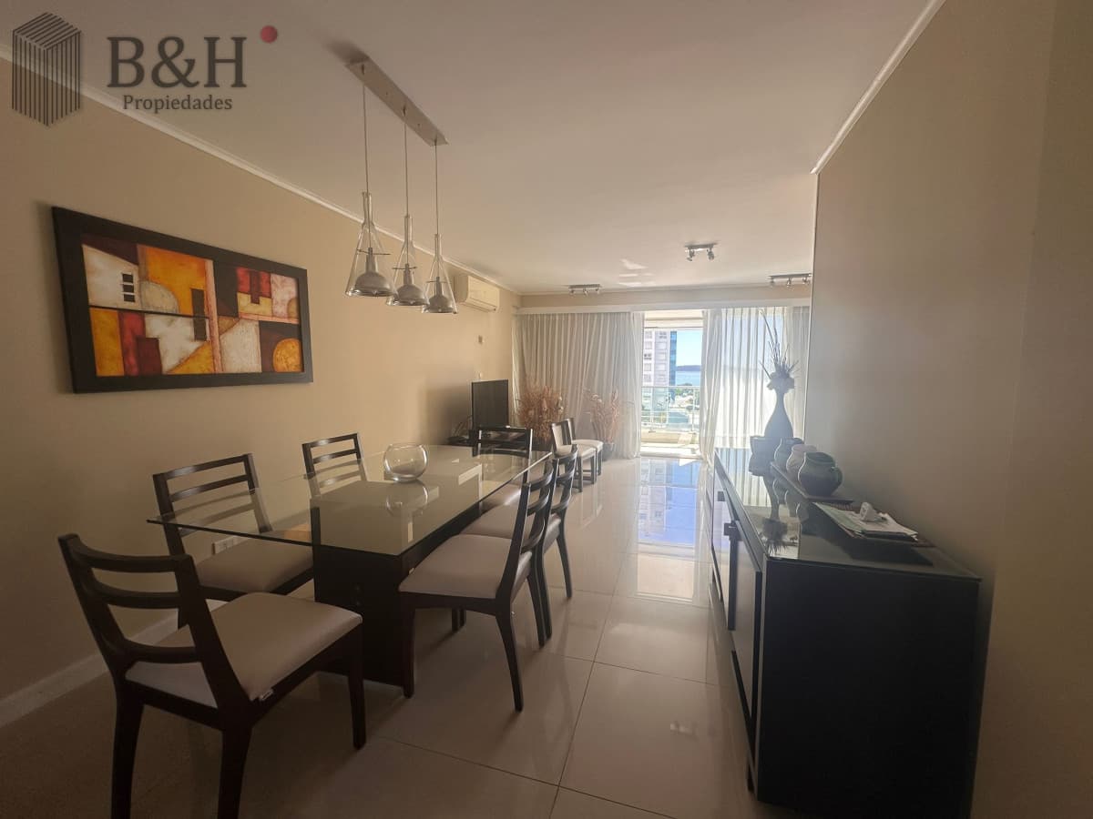 APARTAMENTO CON VISTA EN MANSA