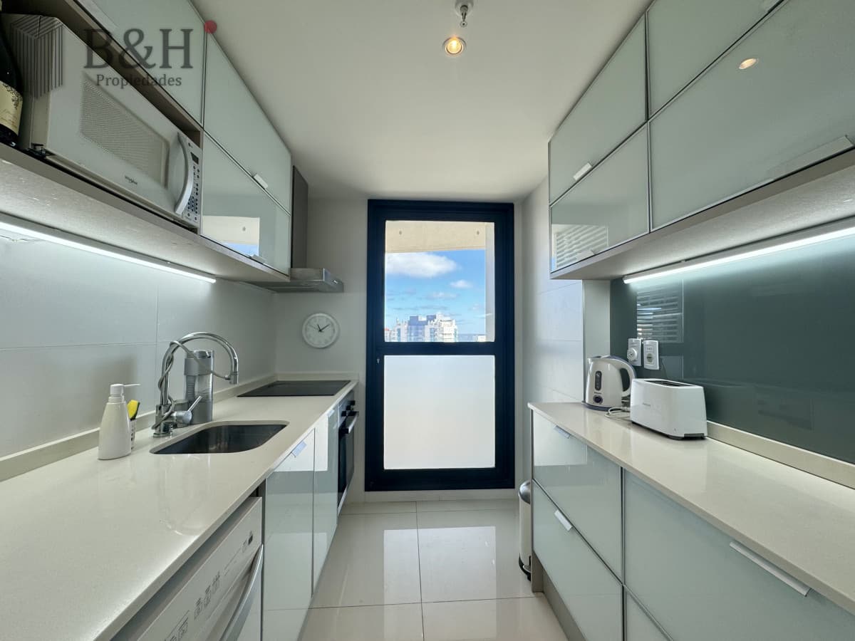 Apartamento en venta de 3 suites, en Aidy Grill, edificio Art Tower
