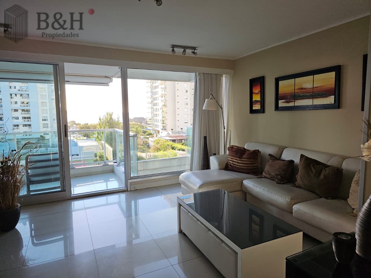 APARTAMENTO CON VISTA EN MANSA