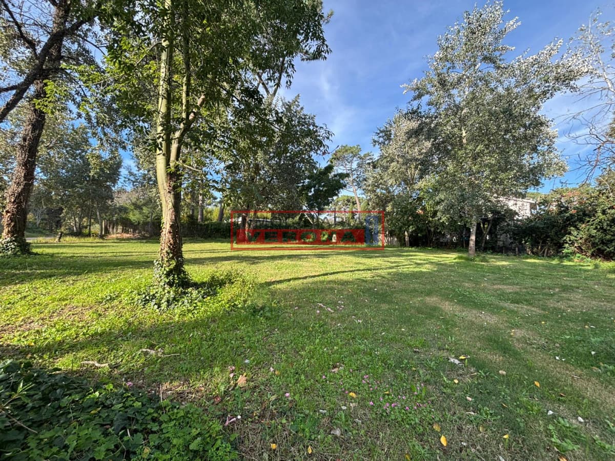 Terreno en venta de 1.157m2 zona Lugano - Inmobiliaria Verona Punta