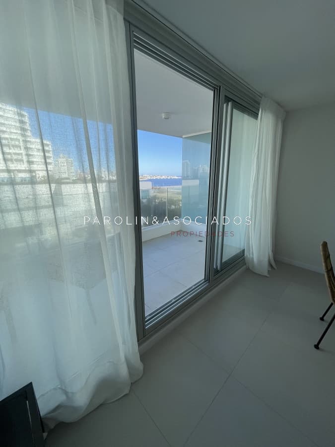 Departamento en Venta de 2 dormitorios en Edificio Saint Honore, Punta del Este