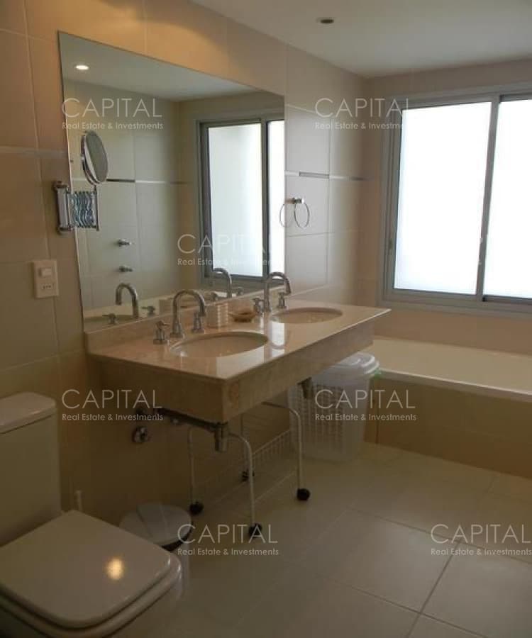 Season Tower Apartamento en venta Playa Mansa