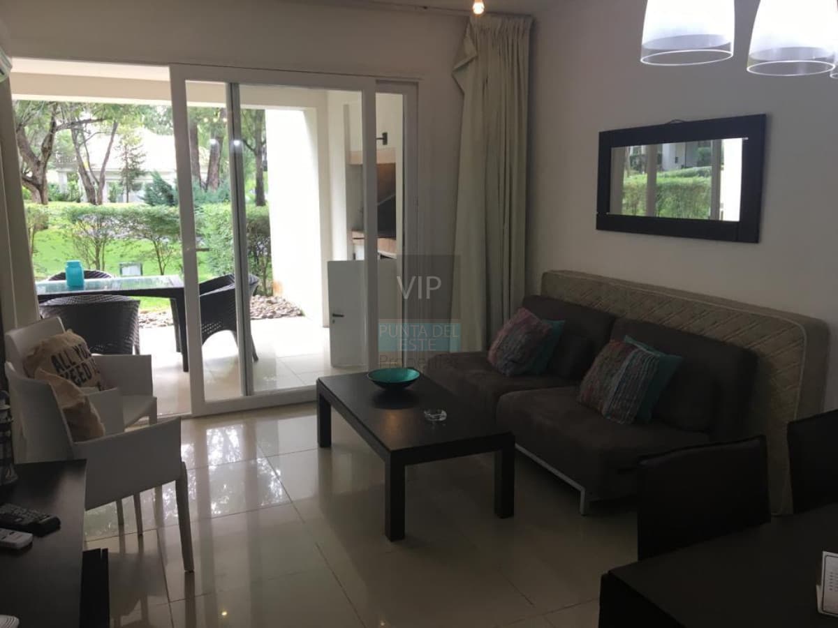 Vendo departamento de 1 dormitorio con parrillero propio