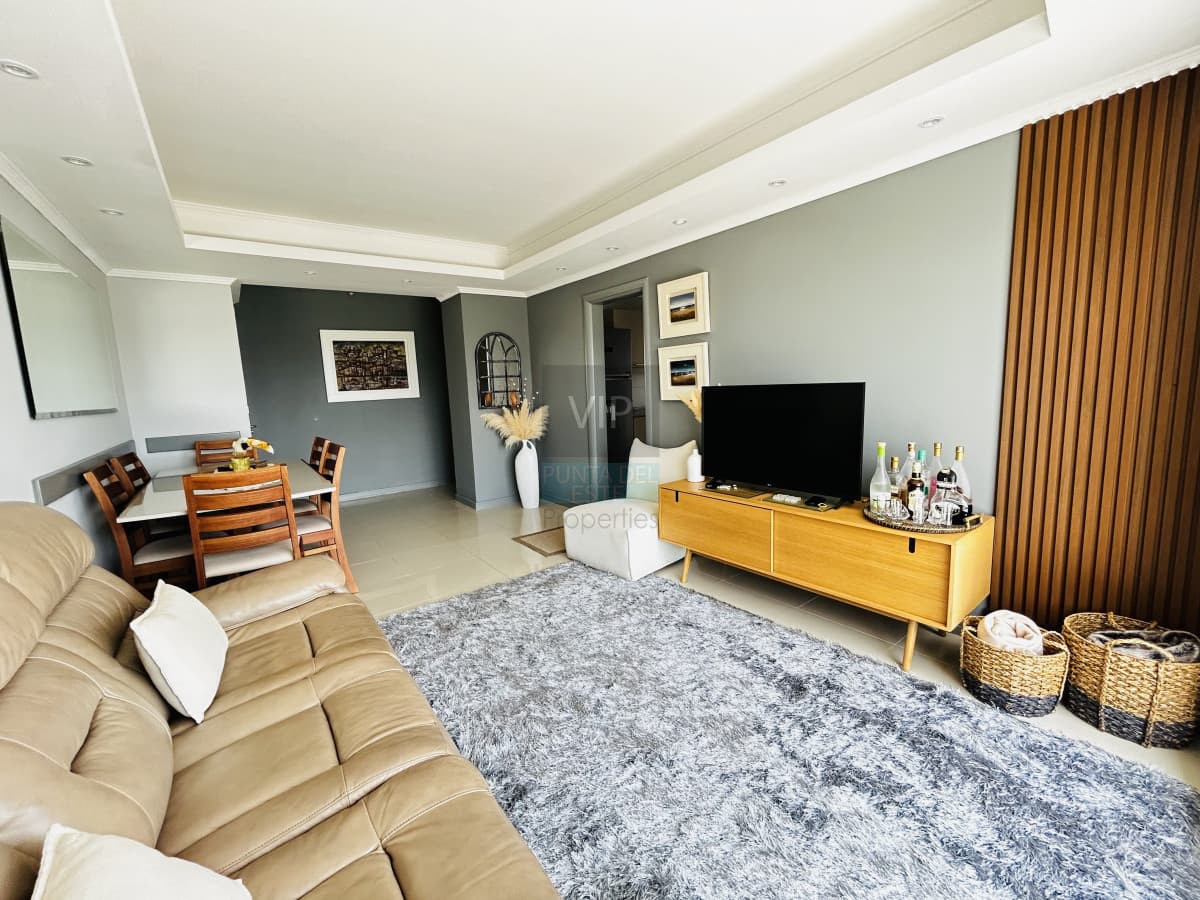 Venta de Penthouse de 3 dormitorios con vista al mar en Aidy grill - Punta del Este
