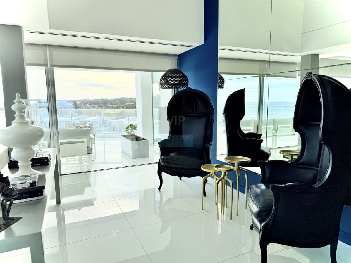 Penthouse exclusivo en Edificio Mythos | Vista plena al mar