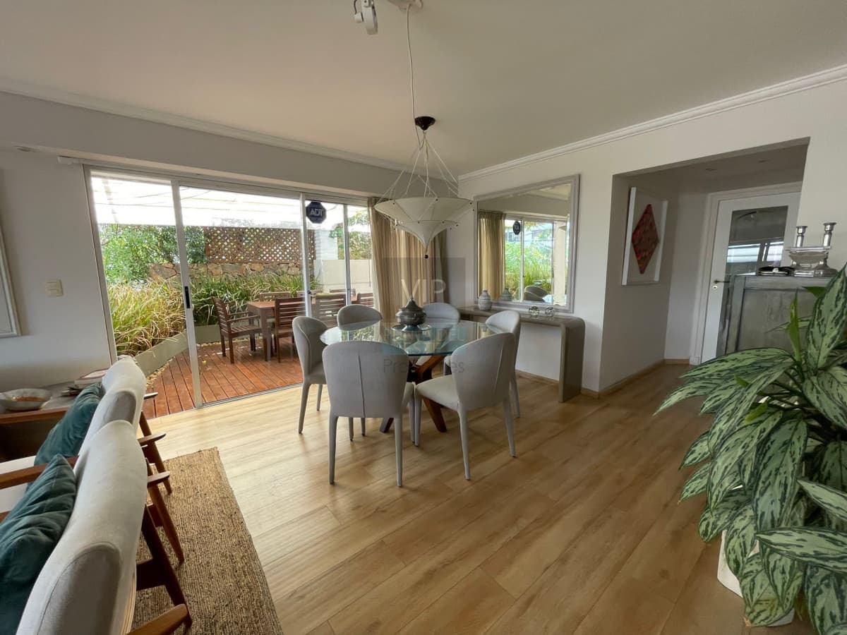 Alquiler apartamento  3 dormitorios Península