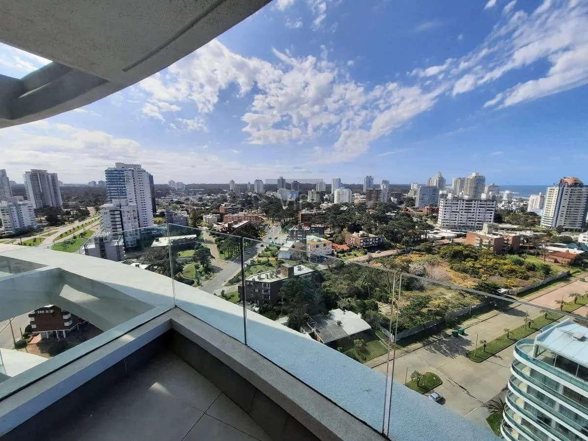 Alquilo departamento de 3 suites con vista al mar