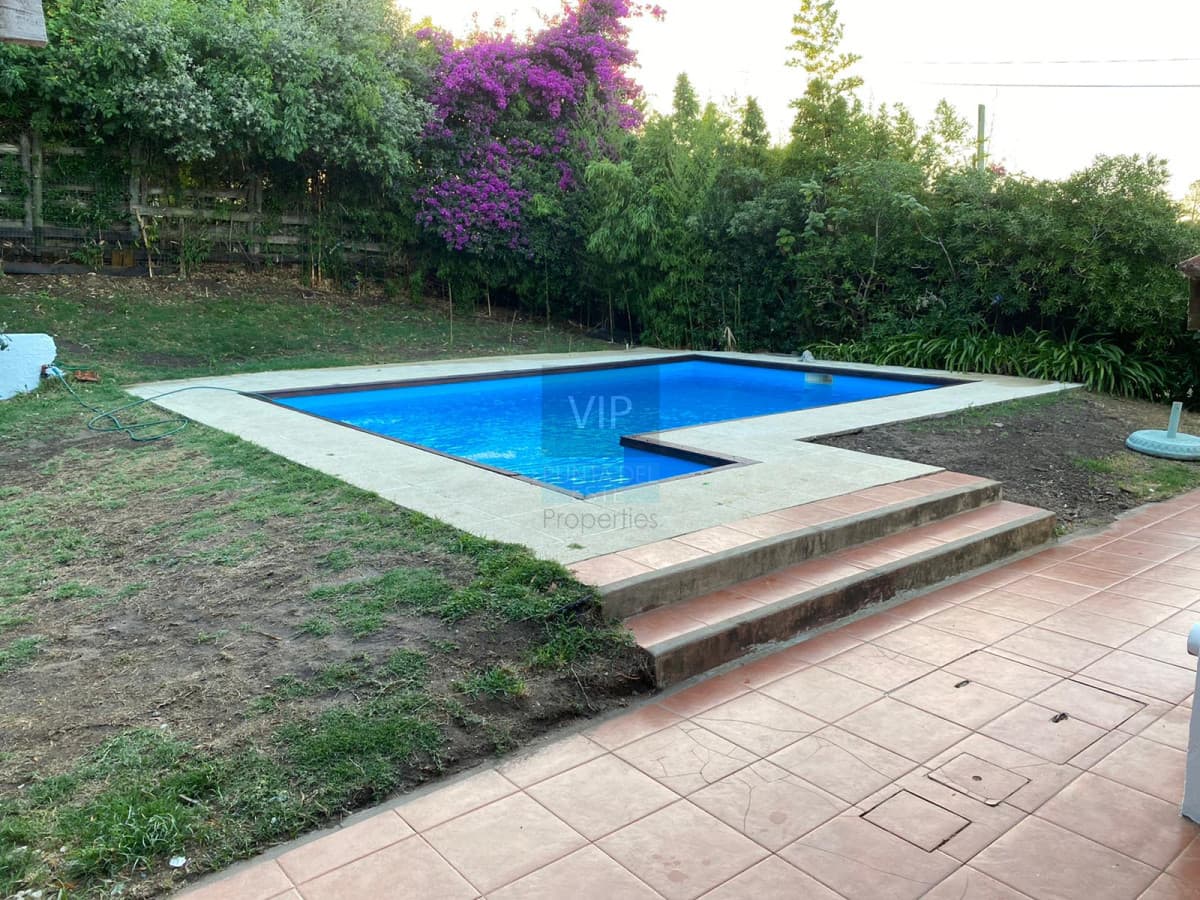 Alquilo hermosa propiedad en Tio Tom de 2 dormitorios con piscina