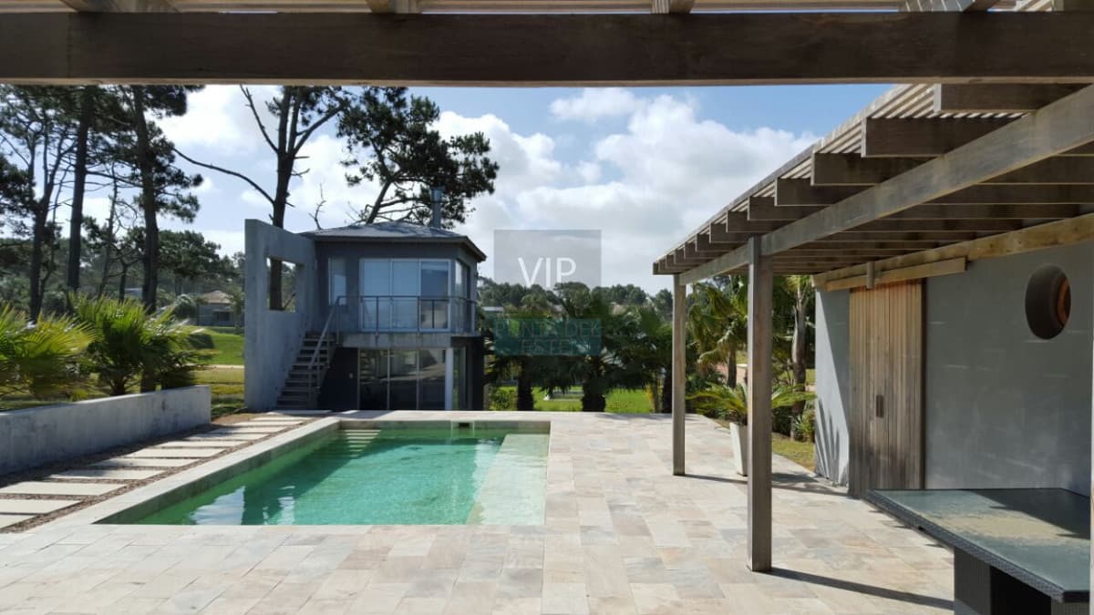 Alquiler casa 4 dormitorios José ignacio