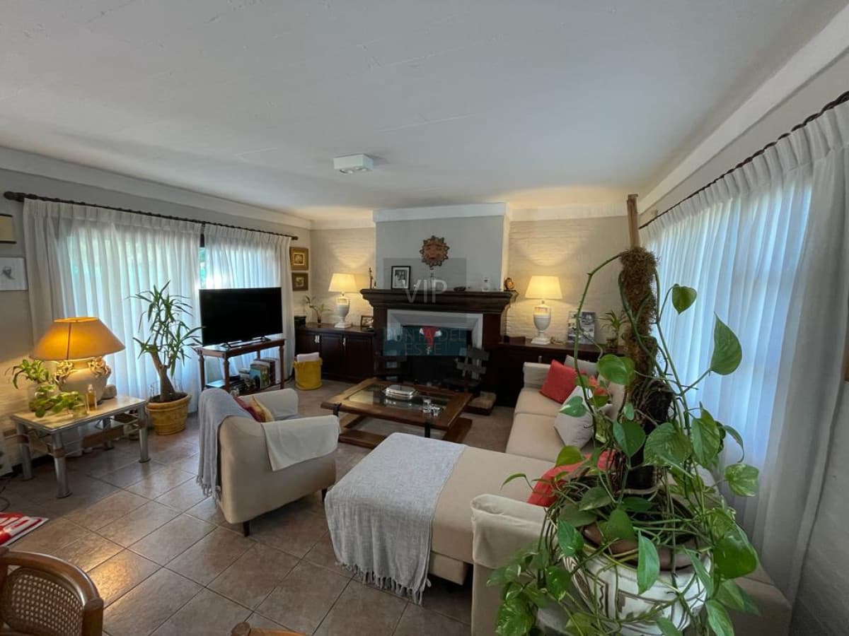 Venta Casa de 4 dormitorios  en Marly