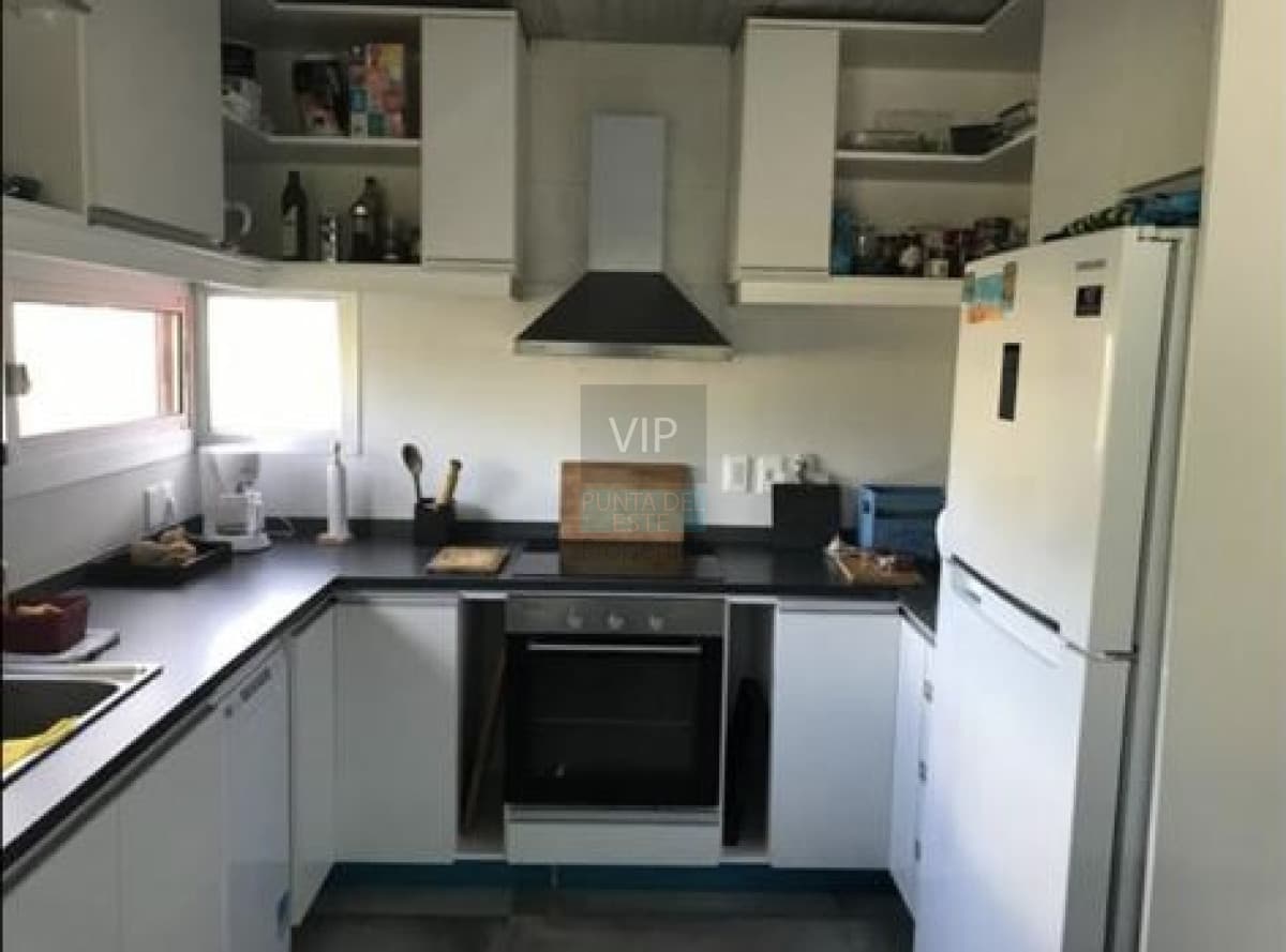 Vendo hermosa propiedad en Montoya de 3 suites con vista al mar