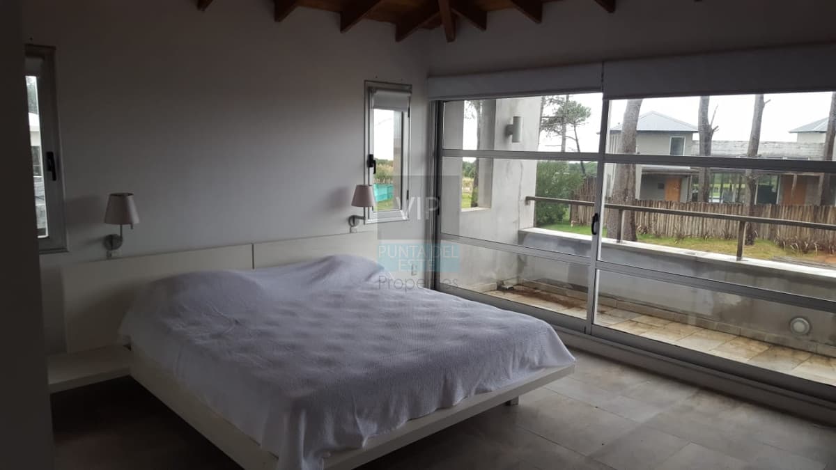 Alquiler casa 4 dormitorios José ignacio