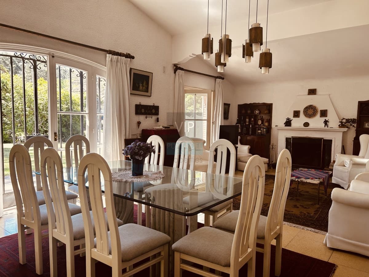 Venta casa 5 dormitorios Playa Mansa